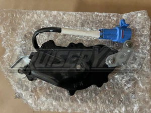New Toyota Land Cruiser FZJ80 FJ80 Right Rear Door Lock Actuator 69130-60010 - Picture 1 of 2