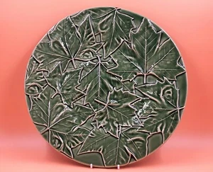 Bordallo Pinheiro, Portugal majolica charger with maple leaf design. 13.5". - Picture 1 of 6