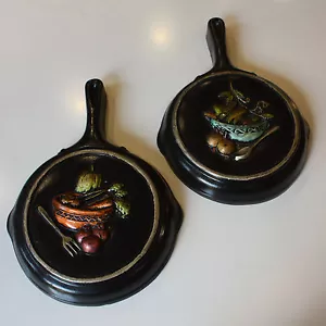 PENTOLE GHISA VINTAGE da appendere cucina parete arte cucina country arredamento retrò kitsch - Foto 1 di 5