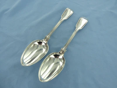 ANTIQUE PAIR OF STERLING SILVER  FIDDLE THREAD SOUP SPOONS LONDON 1861. - Image 1 of 4