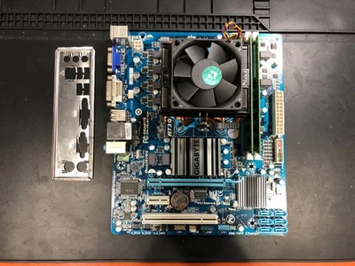 Материнская плата Gigabyte GA-78LMT-S2P версия 5.0 MicroATX AM3+ + AMD FX-4130, 4 ГБ DDR3 - Изображение 1 из 4