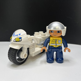 Lego Duplo 5679 Police Bike Patrol Motorcycle Policeman Man Figure 2011