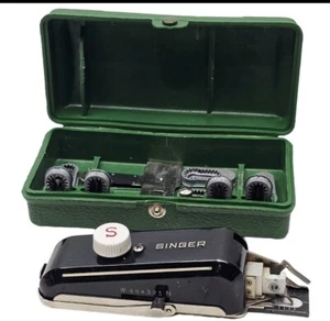 Juego de 8 ojales de costura Singer de colección con estuche verde incluido - Imagen 1 de 6