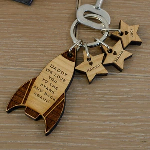 Llavero de madera Space Rocket - Llavero personalizado regalo día del padre del papá - Imagen 1 de 4