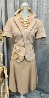 Michael Kors Beige Linen Blazer with Skirt size M And Matching Jewelry Set - Image 1 of 4