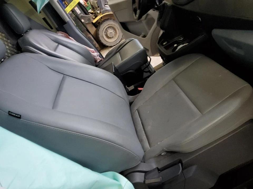 Passenger Front Seat Vinyl Manual Fits 15-23 TRANSIT 150 573321 Foto 1 de 1