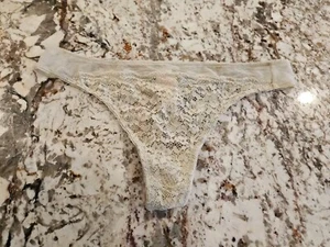 True Vintage Victoria Secret Mesh & Lace Soft Thong Panty - Picture 1 of 3