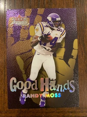 2000 Fleer Focus Good Hands Randy Moss #5GH HOF Vikings - Image 1 of 2