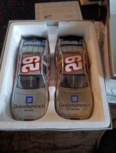 Rare Kevin Harvick #29 GM Goodwrench Service 2002 Brushed Metal Two Car Set 124 - Picture 1 of 6