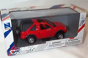 Land rover Freelander in rosso pressofuso scala 1:32 Newray nuovo in scatola - Foto 1 di 1