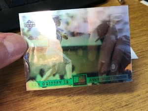 1994 UPPER DECK MLB BASEBALL KEN GRIFFEY JR DENNY'S HOLOGRAM INSERT CARD 12/28