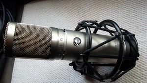 USED STERLING AUDIO ST-66 CLASS-A TUBE LARGE DIAPHRAGM CARDIOID CONDENSER MIC - Picture 1 of 22