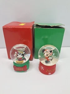 Disney Mickey & Minnie Mouse Weihnachten Schneekugeln 2005 & 2007 mit Boxen - Bild 1 von 3