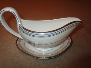 NEW WEDGEWOOD HTF LUSTRWARE PACIFIC STRIPE GRAVY BOAT WITH PLATE - Picture 1 of 6