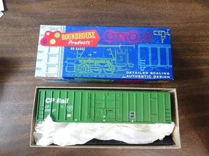 ROUNDHOUSE HO 3626 Central Pacific 85697 50' Plug Door Box Car Kit - Picture 1 of 4