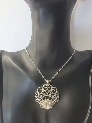 Collar Colgante Vintage Tono Plata Filigrana Concha Marina Joyería Náutica Playa Foto 1 de 4