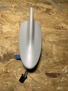 2007-2009 Lexus LS 460 Roof shark Antenna OEM WHITE 86760-50100-B2 - Picture 1 of 6