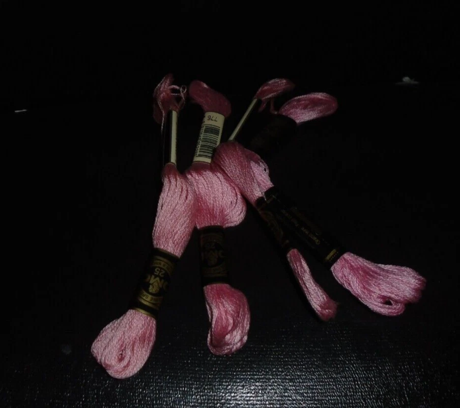 LOT OF 4 SKEINS OF NOS DMC COTTON EMBROIDERY FLOSS #776 MED PINK 6 STRAND - Image 1 of 1