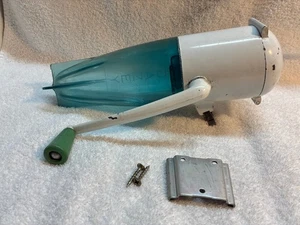 Dazey Green Vintage 1950's Ice Crusher Model 160 Retro Rocket   DD5 - Picture 1 of 8