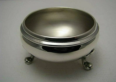 SOLID SILVER SALT CELLAR VIENNA AUSTRIA AUSTRO-HUNGARIAN EMPIRE Late 19th. Cent Cover