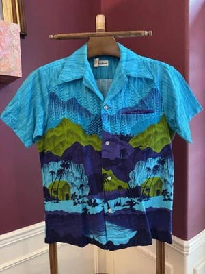 Camisa havaiana dos anos 1960, masculina média, cores vibrantes, ótimo estado, feita em alta qualidade - Imagem 1 de 4