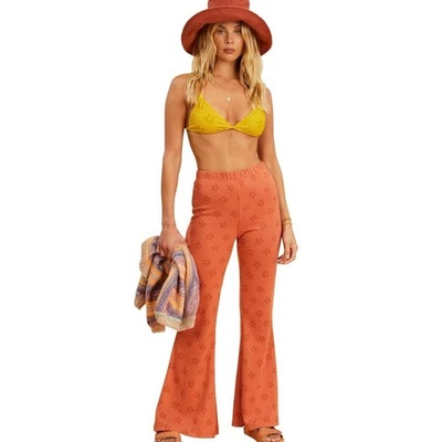 Copiado - Billabong Para Mujer Mediano X Rubio Salado Acampanado Campana Fondo Flores Alto Foto 1 de 4