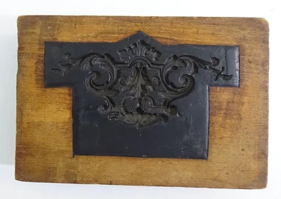 Molde de fundición antideslizante de yeso en bajorrelieve marco de madera arquitectónico antiguo #452 Foto 1 de 4