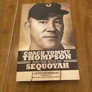 Coach Tommy Thompson And The Boys Of Sequoyah - Bild 1 von 2