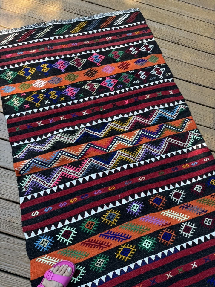 Alfombra Kilim turca geométrica a rayas 4x6 pies, alfombra Kilim vintage alfombra Oushak, colorida Foto 1 de 4