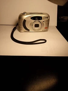 Bell & Howell Z-200 35mm Zoom Point & Shoot Film Camera Built-in Flash Autofocus - Picture 1 of 4
