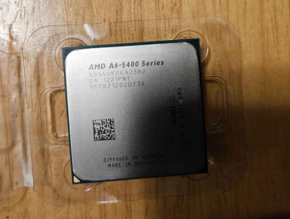 AMD A6-Series A6-5400K 3.6 GHz Socket FM2 CPU Processor AD540KOKA23HJ - Image 1 of 1