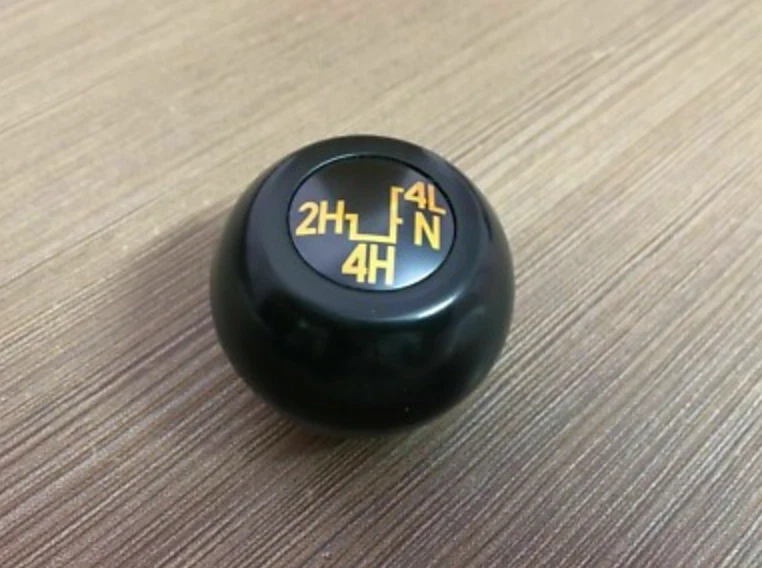 SUZUKI GENUINE 86-88 JIMNY SAMURAI SJ410 TRANSFER CASE SHIFT KNOB 29344-80050 - Image 1 of 1