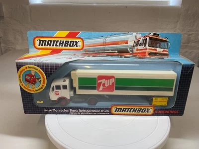 Camión frigorífico Matchbox Superkings K-124 Mercedes Benz de 1983 - 7UP Foto 1 de 4