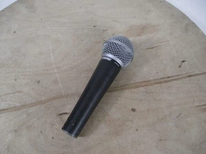 Microphone vocal dynamique Shure SM58 cardioïde XLR pro enregistrement de scène audio - Photo 1/5