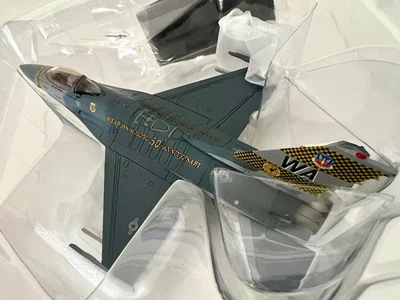 Dragon 1/72 Diecast F-16C Falcon USAF 57th FW Weapons School, Nellis NV -DW50012 - Image 1 of 4