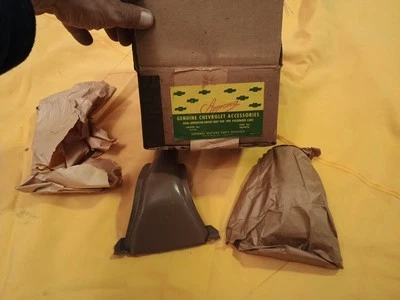 VINTAGE CHEVROLET HEATER / DEFROST DUCT For 1941 Passenger Cars Part #985676 - Image 1 of 4