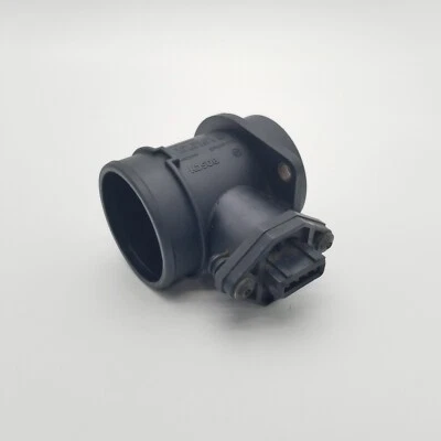 1996 1997 1998 1999 2000 Volkswagen Passat 1.8L Turbo Air Flow Meter 037906461C - Image 1 of 4