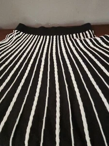 Womens Skirt Kimchi & Blue Size Medium Black with White Cable Knit Stripe Swing - Picture 1 of 10