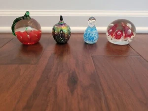 LOT of 4 Art Glass / Paperweights Gibson, McCallister + More EUC - Picture 1 of 8