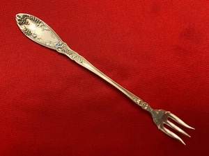 HORQUILLA DE CÓCTEL LA CONCORDE de Wm A Rogers Oneida plateada de uva 1910 - Imagen 1 de 4