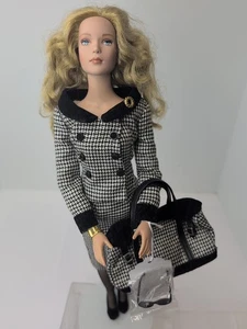 16 Zoll Tonner Tyler Wentworth Puppe Duft Launch gerader Handgelenkkörper blond #U - Bild 1 von 23