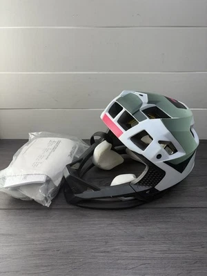 Fox Proframe 2021 Helmet F-7 52-56cm- Small - Used twice - Image 1 of 4
