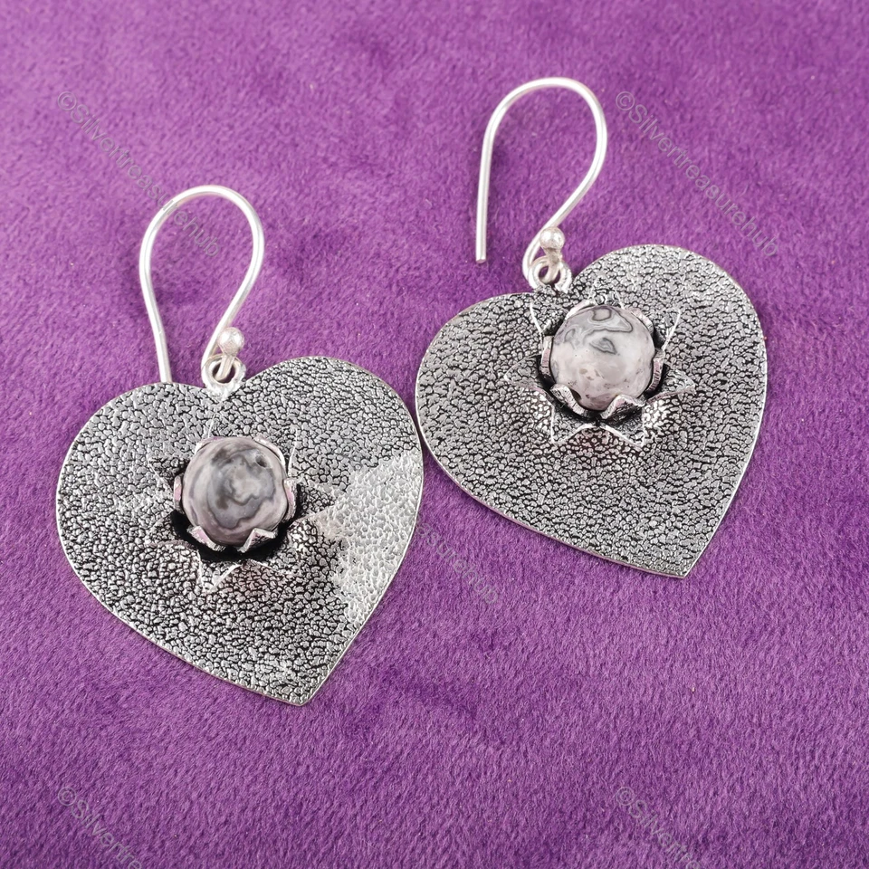 Pendientes de cumpleaños redondos de plata de ley 925 con cuentas de piedra de jaspe gris Foto 1 de 4