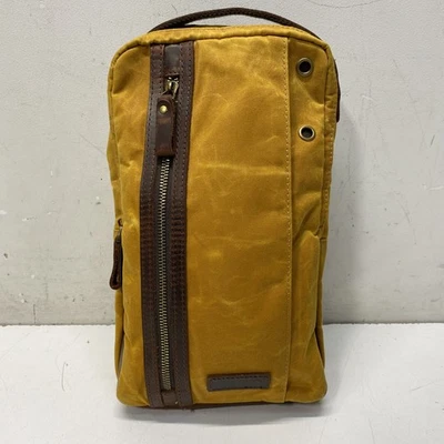 Della Q 棕色帆布背包 — 第 1/4 张图片