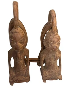 Catena doppia fertilità uomo donna matrimonio legno intagliato Africa vintage - Foto 1 di 5