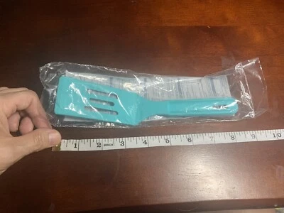 Mini espátula para servir de nailon Pampered Chef nueva apta para lavavajillas antiadherente verde azulado Foto 1 de 2