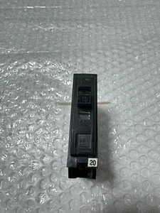 Square D Type Q 15 Amp circuit breaker - Picture 1 of 3