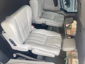 11-20 chrysler town and country dodge grand caravan 2nd and 3rd row seats - Picture 1 of 1