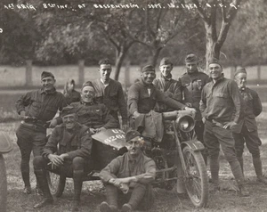 WWI Esercito Soldatini Polizia Militare Moto 8° Fanteria Foto Reale Cartolina - Foto 1 di 4