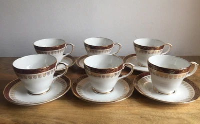 Duchess Winchester кости фарфора Стаффордшир чашки и блюдца x 12 шт винтажный VGC - Изображение 1 из 4